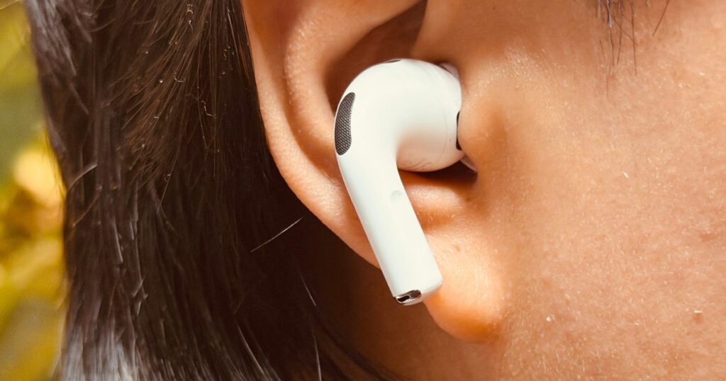 iOS 27 beta 3 makes it easier to adjust your AirPods' Adaptive Audio intensity